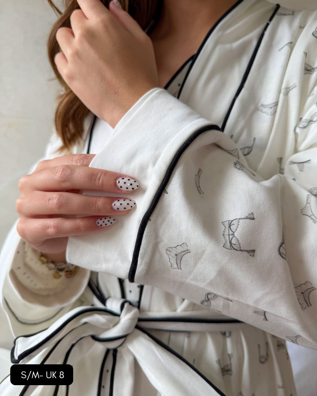 The Unndr Sketch Robe